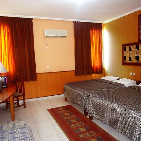 Hotel Saffana Duala Zewnętrze zdjęcie