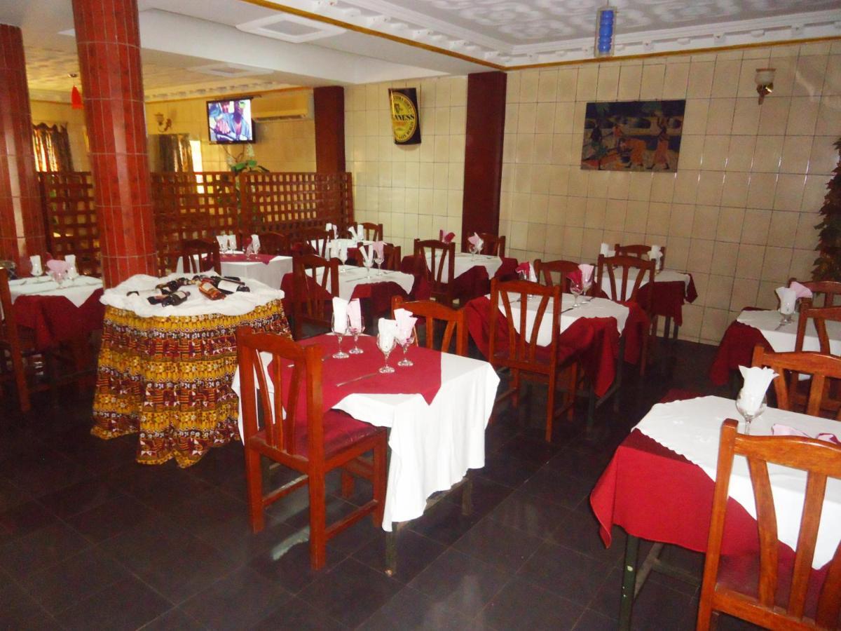 Hotel Saffana Duala Zewnętrze zdjęcie